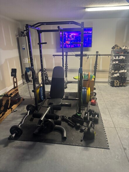 Garage Gyn - 1876 Olde Towne Pointe Blvd