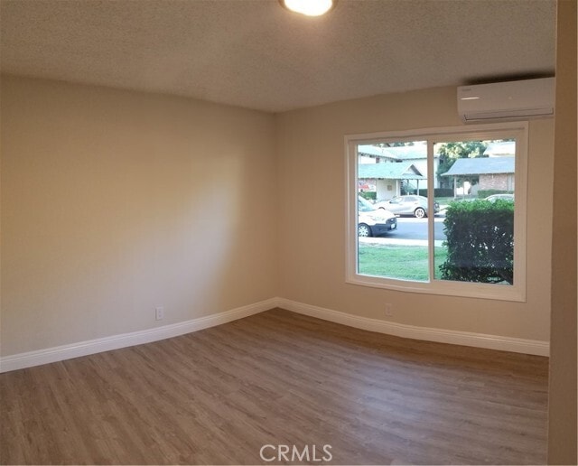 Building Photo - 2042 Evergreen St