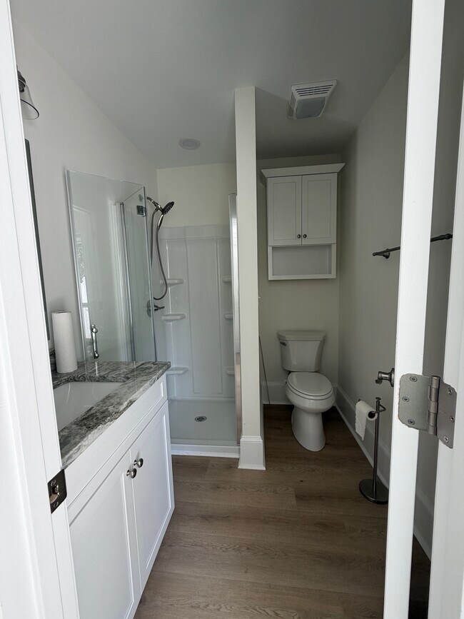 Building Photo - 305 12th Ave