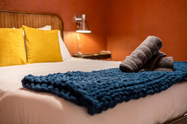 Building Photo - 12080 W 32nd Dr