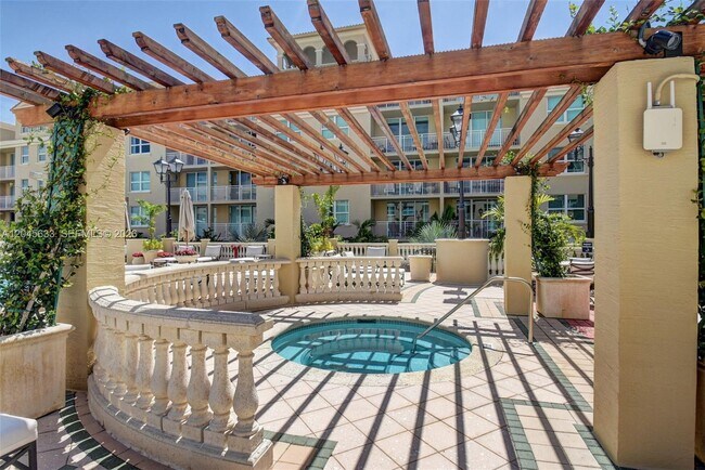 Building Photo - 99 SE Mizner Blvd