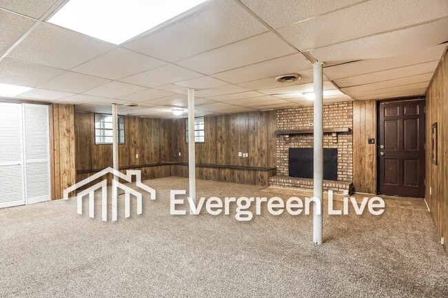 Building Photo - 1208 Oakley Dr