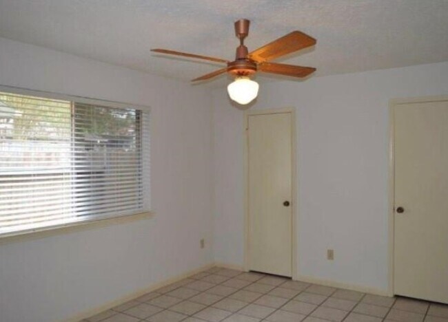 Building Photo - 3119 Rifle Gap Ln