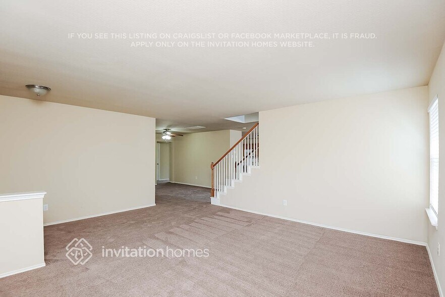 Building Photo - 5028 Raymond Dr