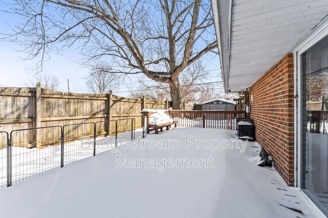 Building Photo - 5912 Bavaria Pl