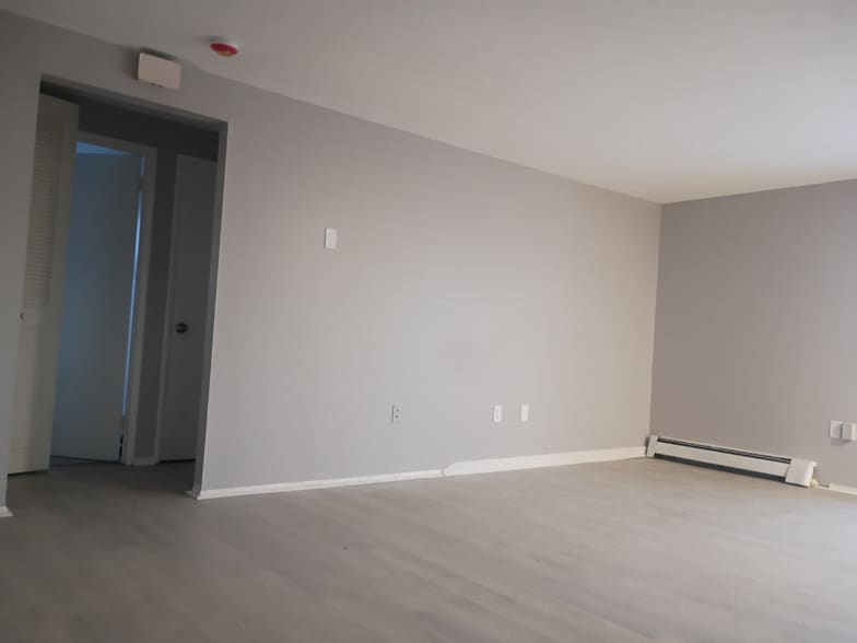 Building Photo - 13540 Superior Rd