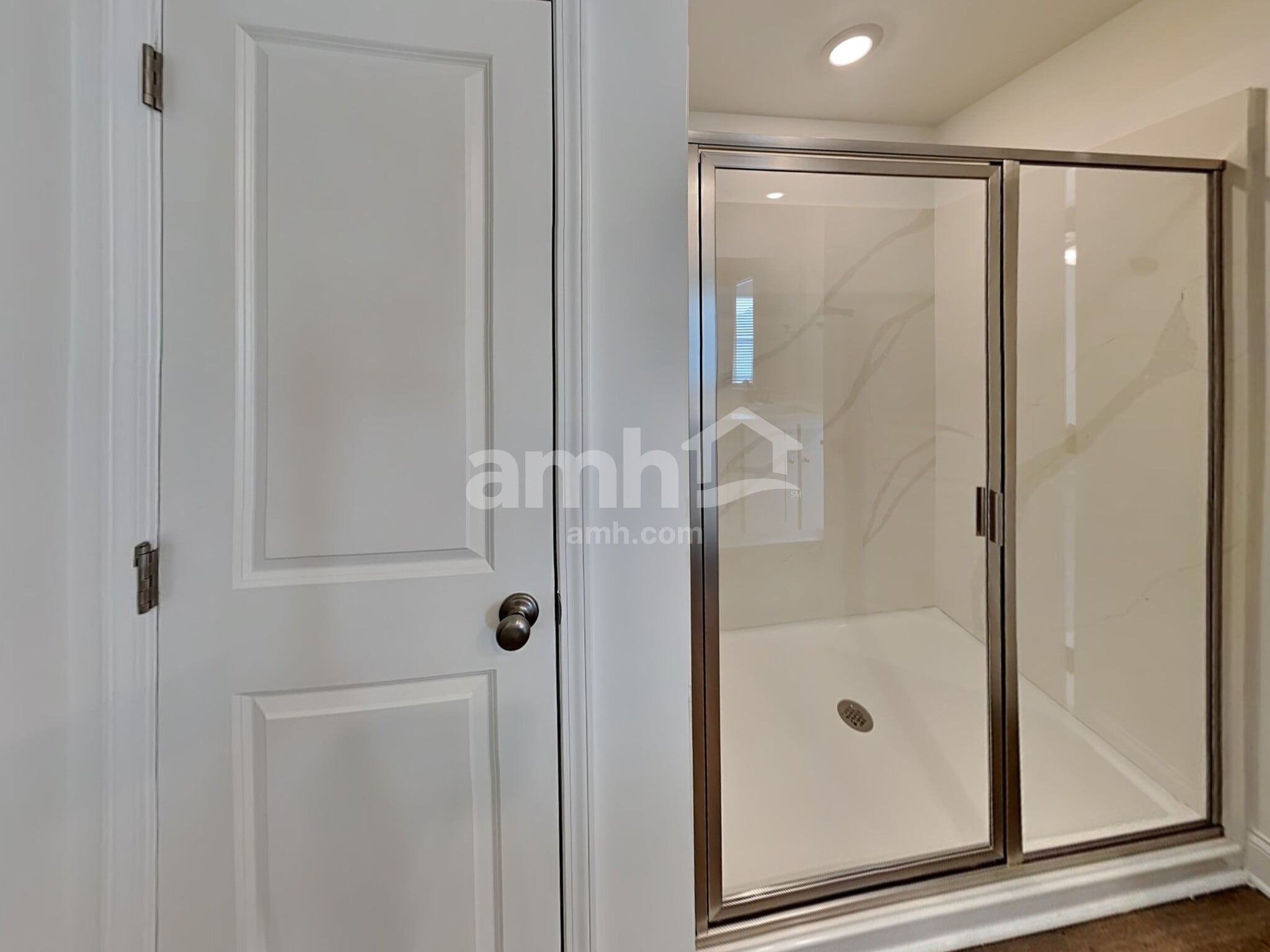 Building Photo - 1048 Highland Walk