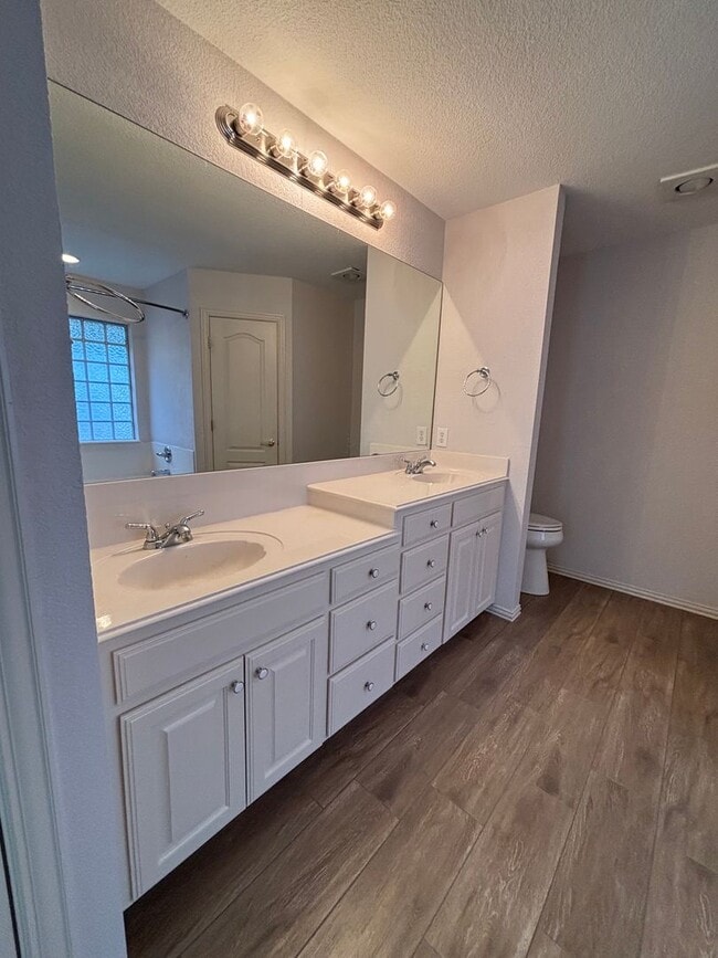 Building Photo - 1812 Colorado Ct