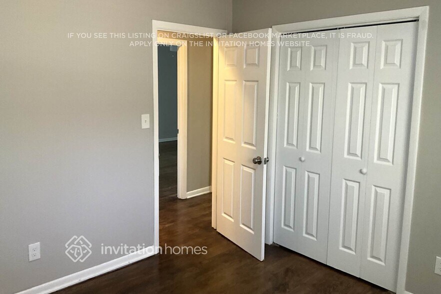 Building Photo - 2132 Rosewood Rd