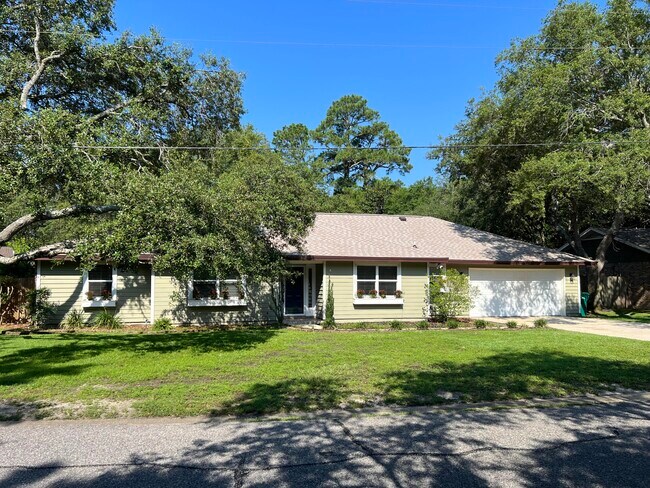 Building Photo - 16 Mariners Ln