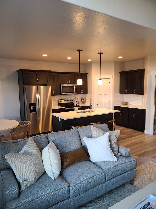 Building Photo - Big Horn Dr