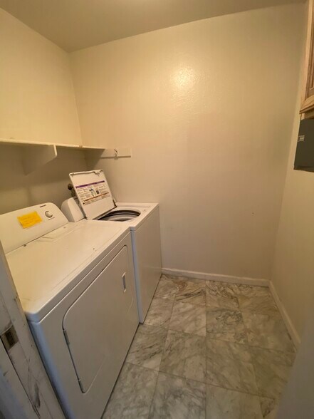 Laundry Room - 3969 Mahaila Ave
