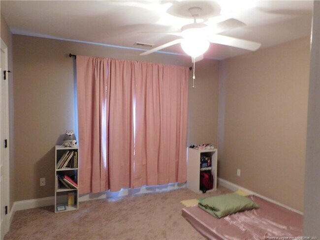 Building Photo - 100 Heather Brook Cir