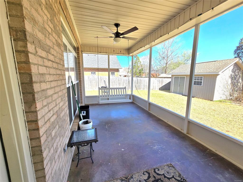 Building Photo - 310 High Pt Rdg