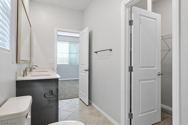 Building Photo - 2388 Bellinzona Pl