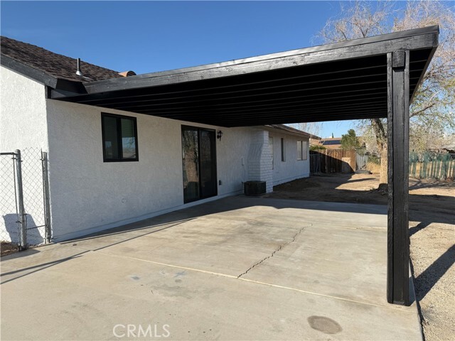 Building Photo - 14338 La Mesa Rd