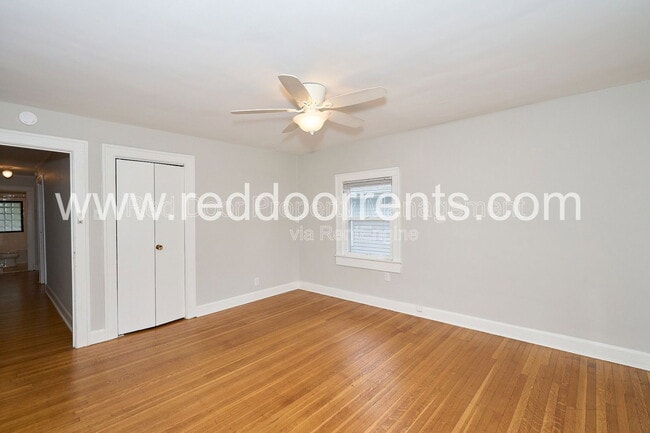 Building Photo - 4704 N College Ave