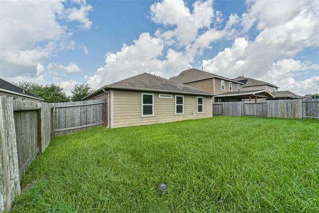 Building Photo - 14906 Twilight Knl Trl
