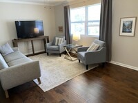 Building Photo - 1420 Marlyn Dr