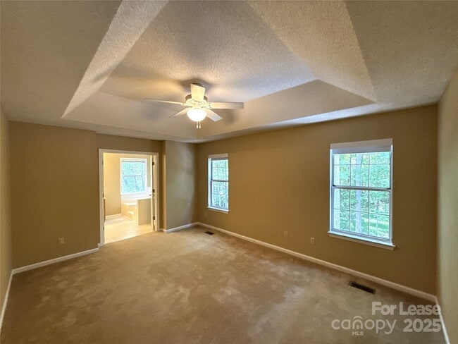 Building Photo - 12823 Diamond Dr