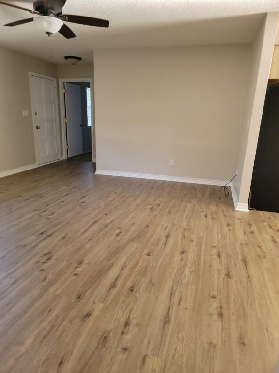 Building Photo - 320 Jean Dr