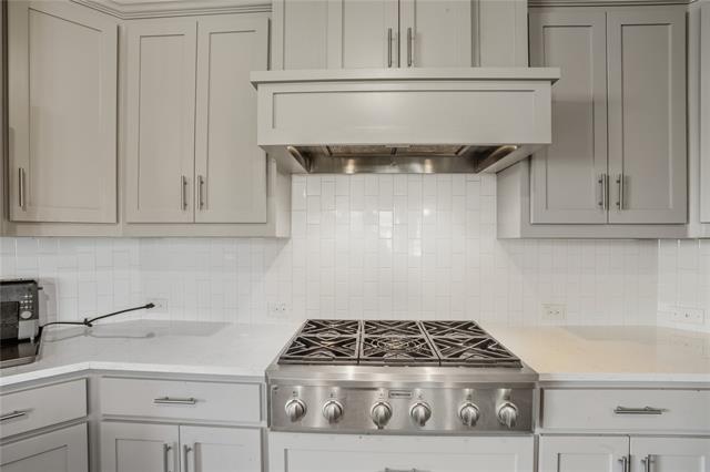 Building Photo - 4301 Meadow Hawk Dr