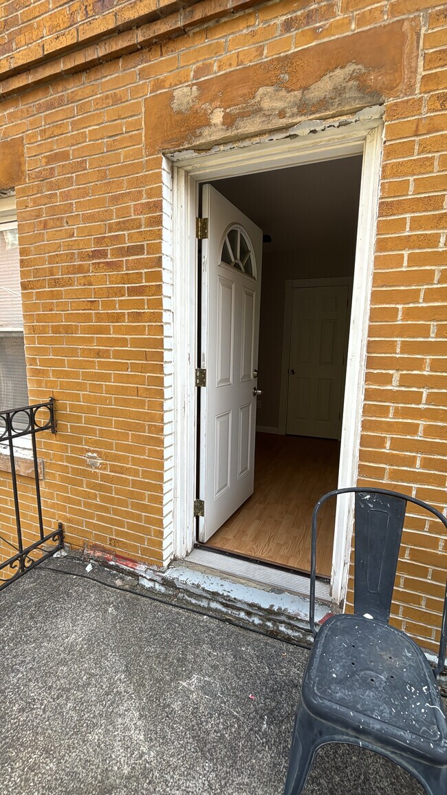 Building Photo - 12010 Paul Ave