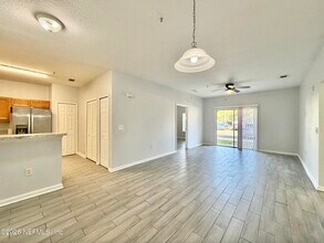 Building Photo - 6880 Skaff Ave