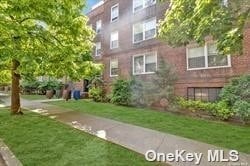 Building Photo - 141-12 79th Ave