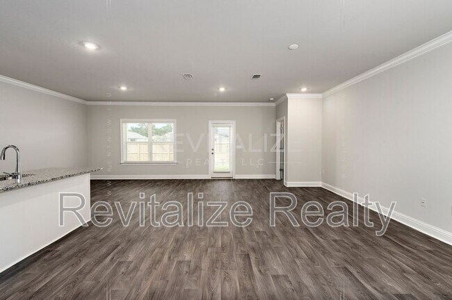 Building Photo - 14531 Dayton Cir