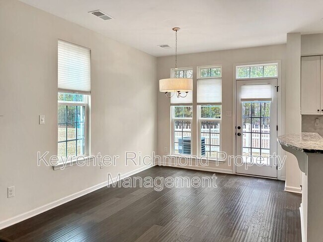 Building Photo - 8916 Ringview Dr