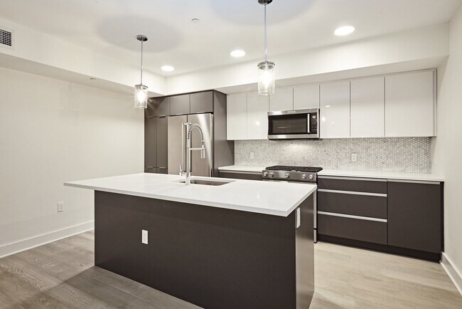 Building Photo - 85 Willow Ct