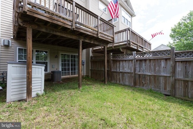 Building Photo - 43237 Highgrove Terrace