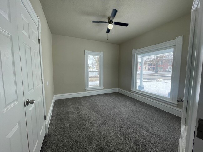 Building Photo - Beautiful 4 Bedroom 1 Bath House for Rent