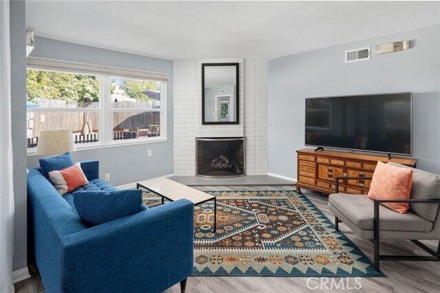 Building Photo - 12543 Hartland St