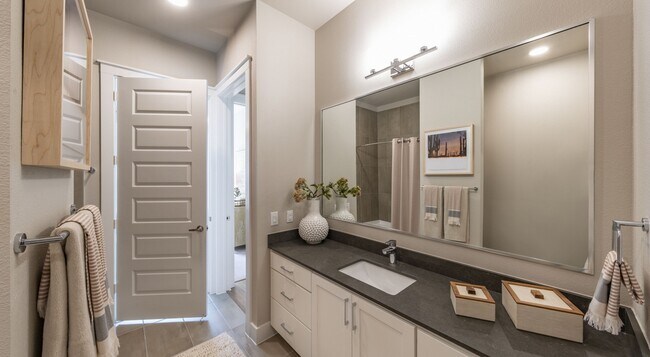 Building Photo - Start Fresh with 1 Month Free Rent