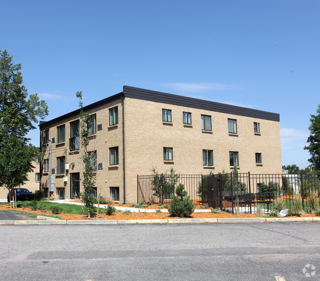 Building Photo - Ruth Campbell Manor