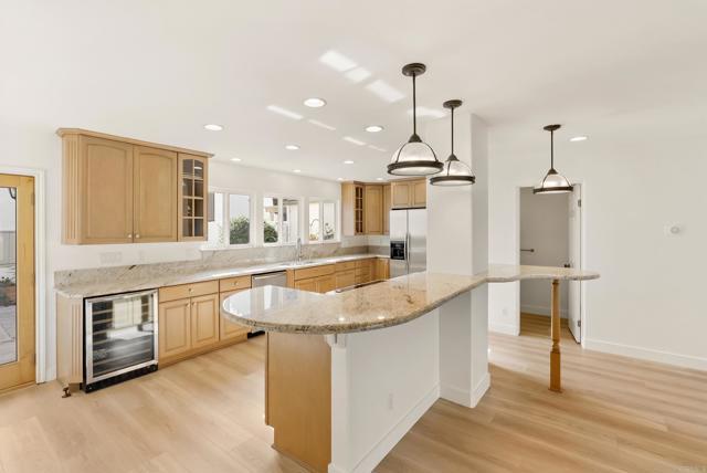 Building Photo - 219 Via Osuna