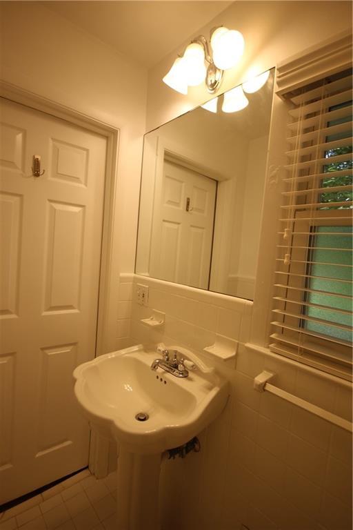 Building Photo - 1735 Moonstone Ct