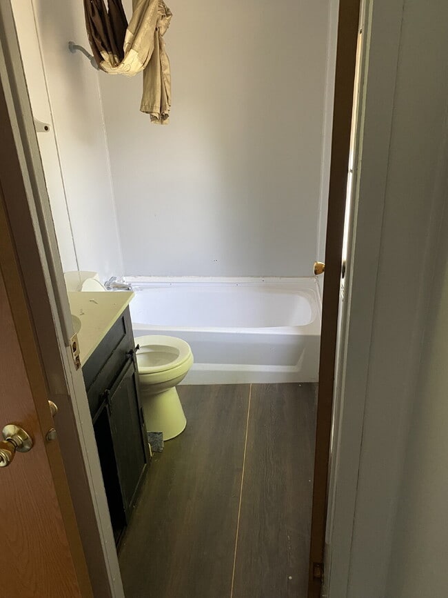 Building Photo - MOBILE HOME FOR RENT