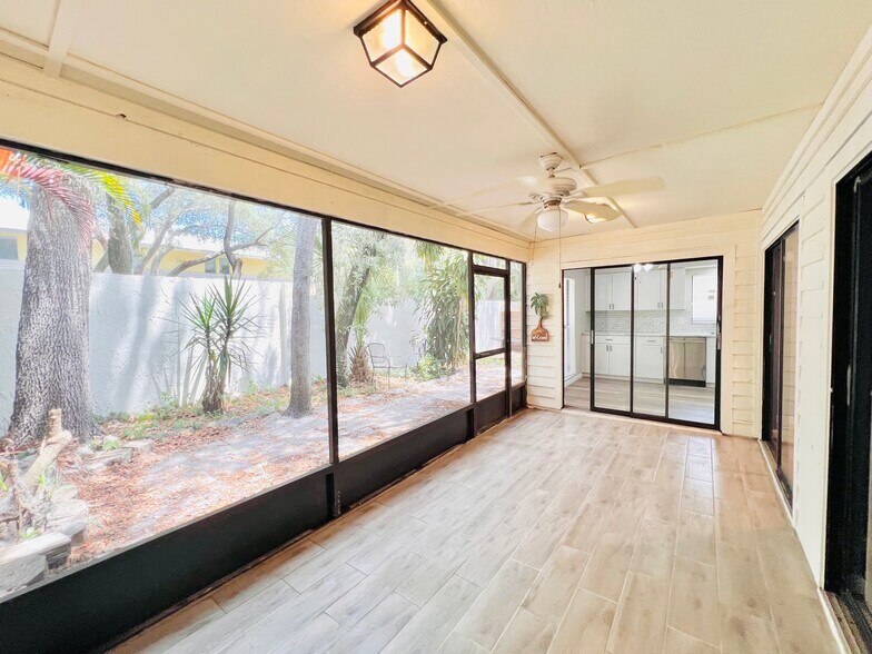 Building Photo - 13903 LAZY OAK DRIVE