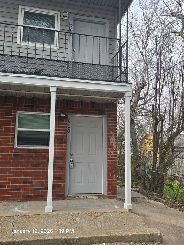 Building Photo - 900 S 15th St