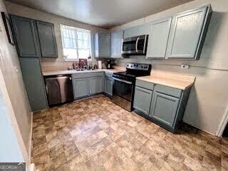 Building Photo - 601 Heard