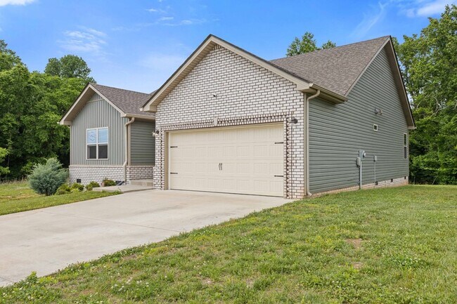 Building Photo - 2221 Allen-Griffey Rd