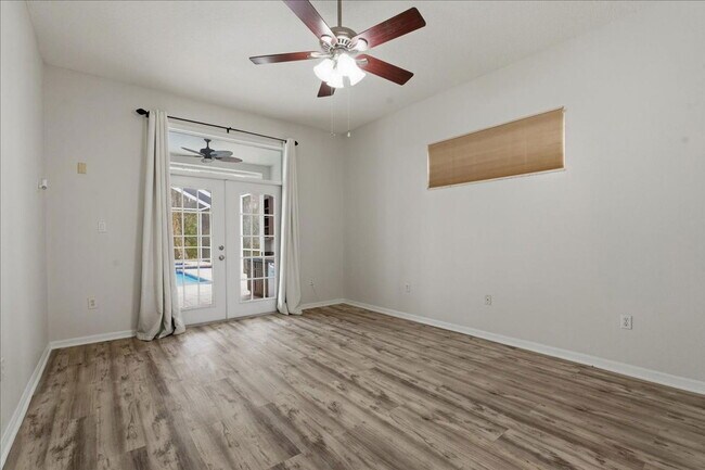 Building Photo - 525 Cullaro Ln