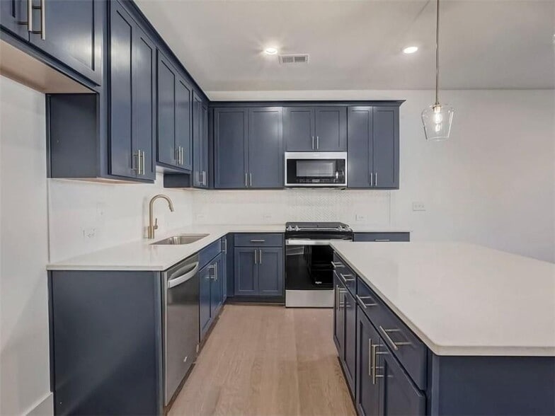 Building Photo - 1632 Gunnin Trce NW