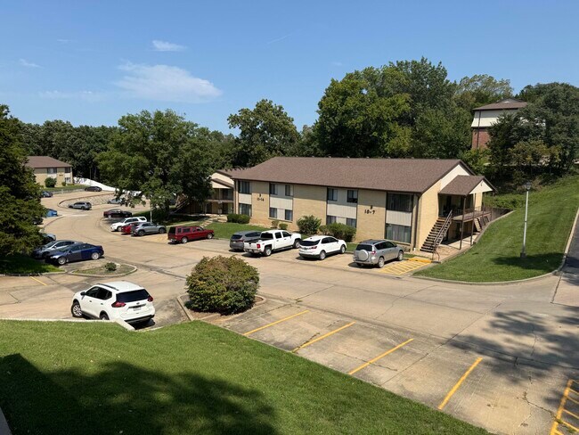 Building Photo - 405 Clayton Dr