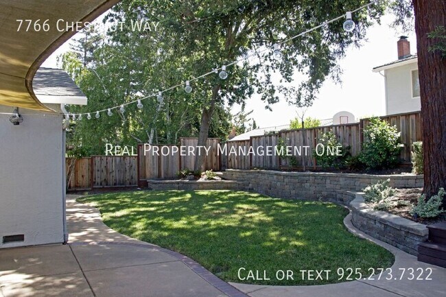 Building Photo - 7766 Chestnut Way