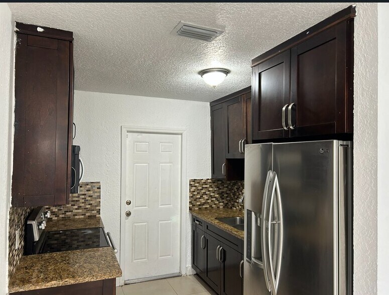 Building Photo - 2571 NW 153rd St