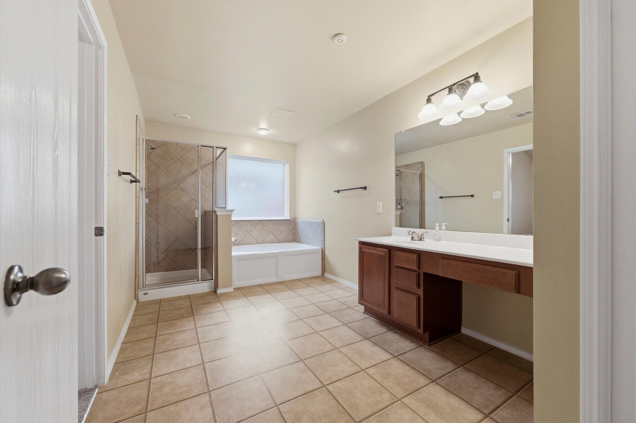 Building Photo - 5917 Stone Mountain Rd